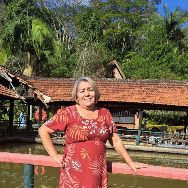 Babá em Embu das Artes: Izabel