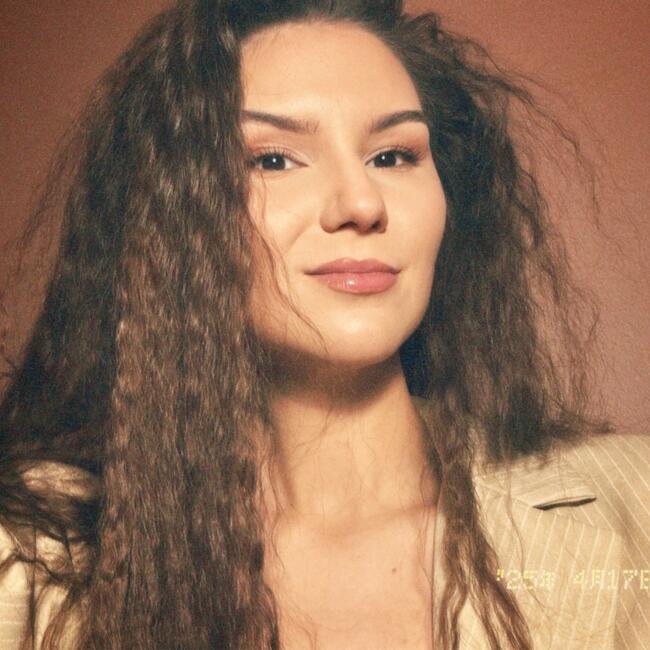 Babysitter in Lausanne: Elvina