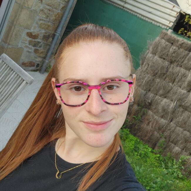 Babysitter in Lorient: Elise