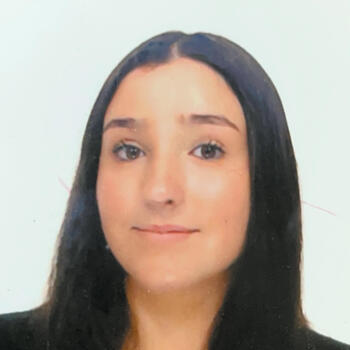 Babysitter in Pamplona: Fátima