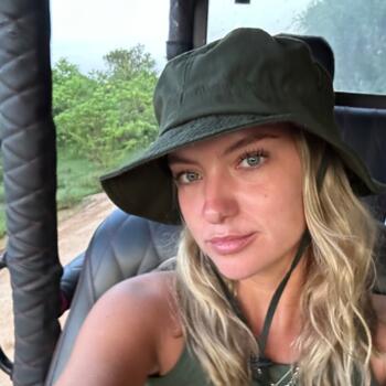 Babysitter in Queenstown: Morgan