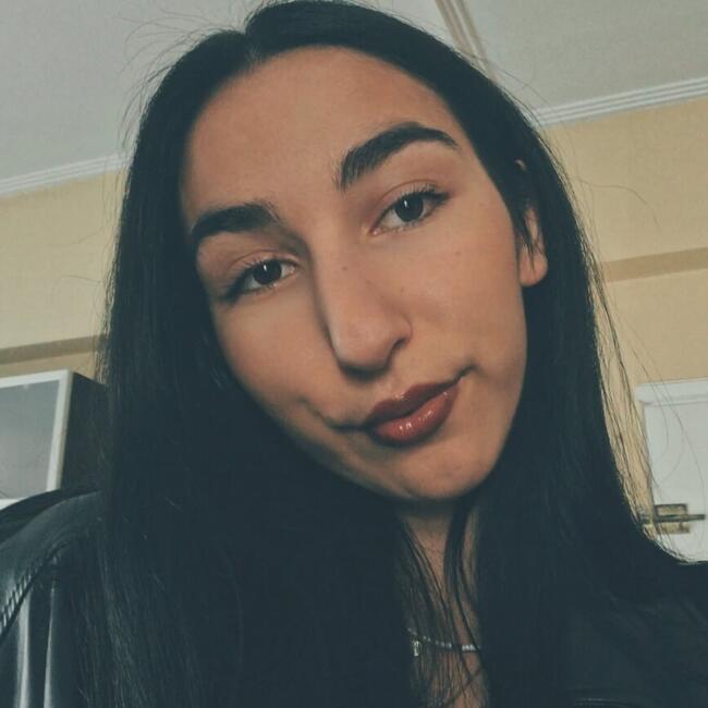 Babysitter in Korydallos: Νικολέτα