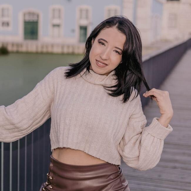 Baby-sitter in Genève: Aline