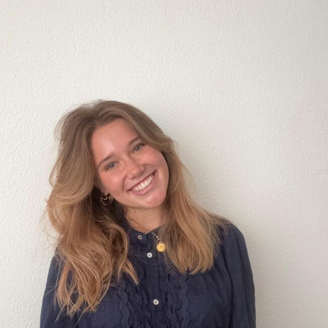 Babysitter a Emmen: Julie