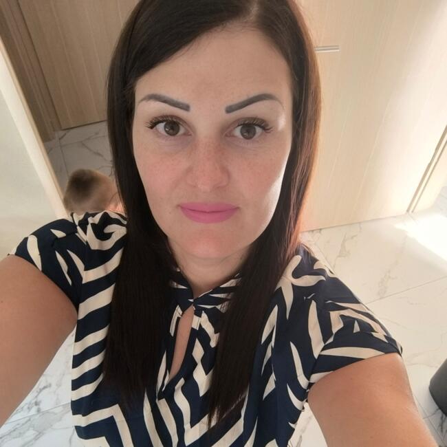 Bébiszitter Gyál területén: Alexandra