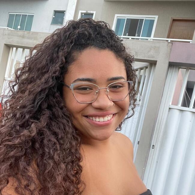 Babá em Macaé: Danyella