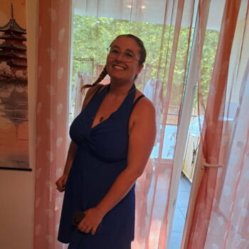 Nanny in La Destrousse: Célia