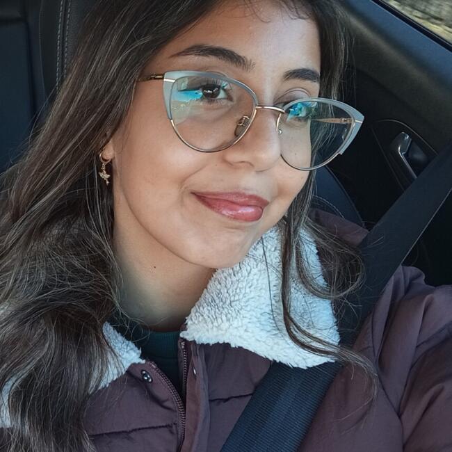 Babysitter a Aci Catena: Yassmina