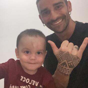 Trabajo de canguro en Barcelona: trabajo de canguro Valerio