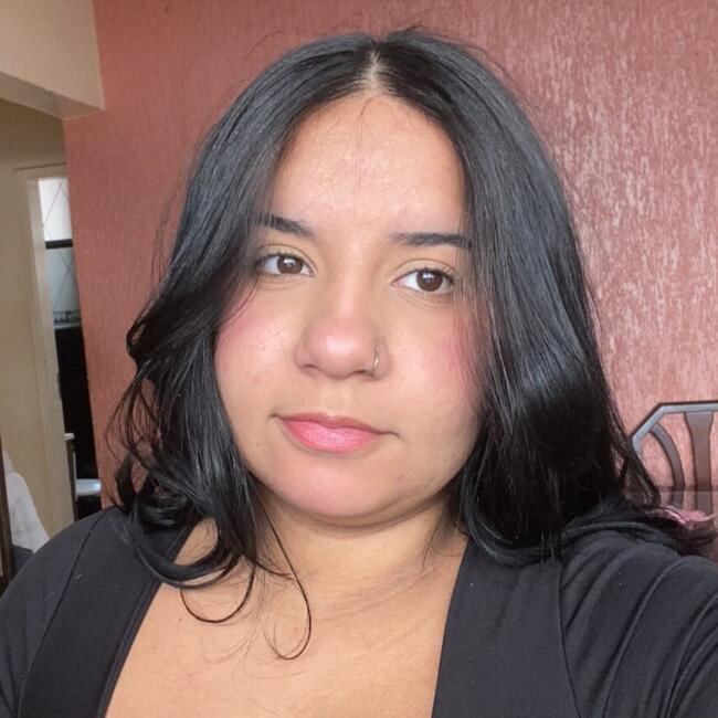 Babysitter in Brasília: Gisele