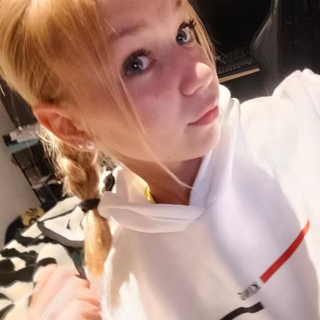 Babysitter in Châtelet: Lauralyne