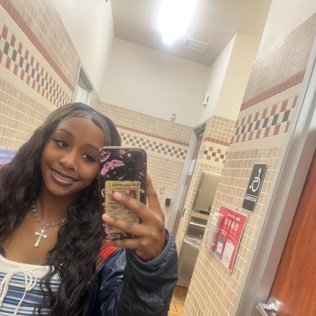 Babysitter in Minneapolis: Hanna