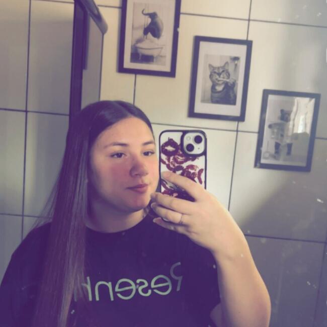 Babysitter in Itajaí: Eliana