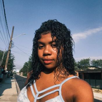 Babysitter in Queimados: Kethelen