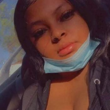 Babysitter in St Louis: Deja