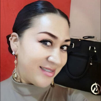 Babysitter in Fort Worth: Mely