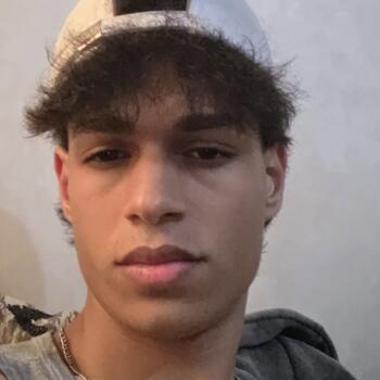 Babysitter in Casablanca: Amine