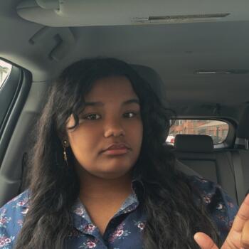 Babysitter in Denton: Abby