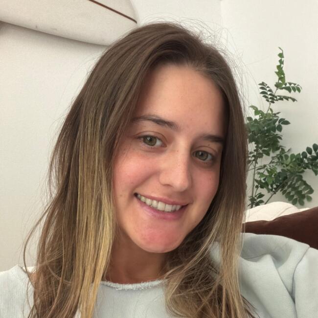 Babysitter in Los Angeles: Sienna