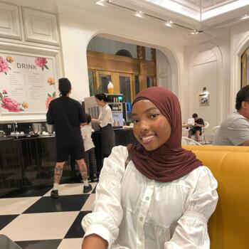 Babysitter Avon: Hinda