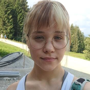 Babysitter in Duisburg: Jestine