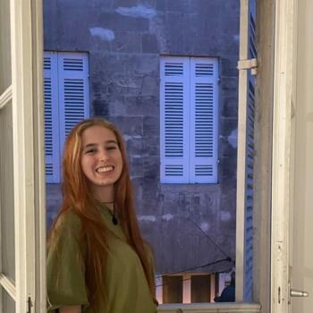 Babysitter in Saint-Denis: Pauline