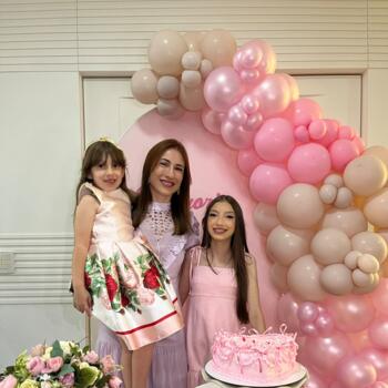 Emprego de babá em Vitória: emprego de babá Magna