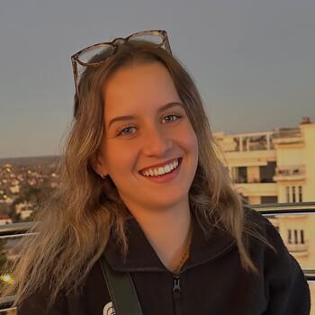 Babysitter Montauban: Ines