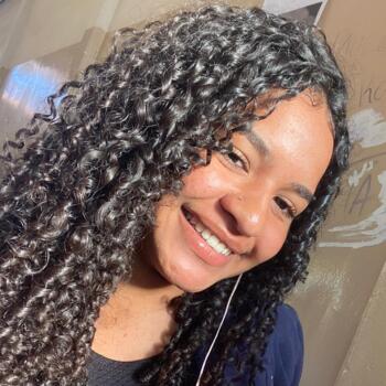 Babysitter in Aparecida de Goiânia: Paula