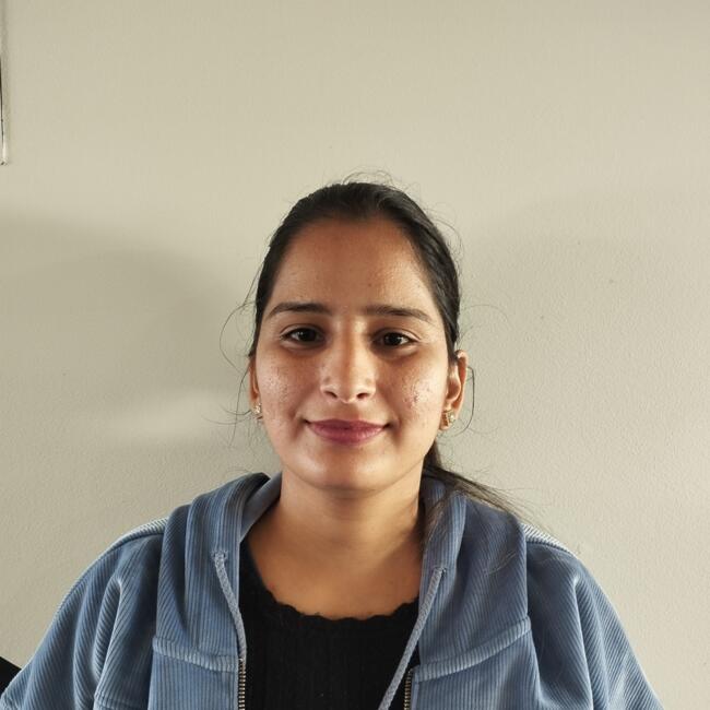 Babysitter in Sydney: Meenakshi