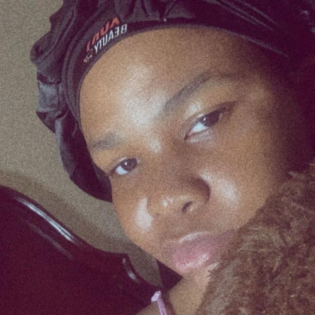 Babysitter in Portmore: Shanay