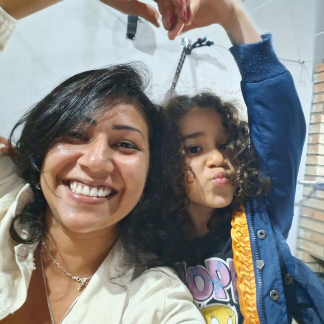 Emprego de babá em Itanhaém: Lilian