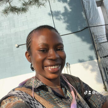 Babysitter in Kitchener: Victoria