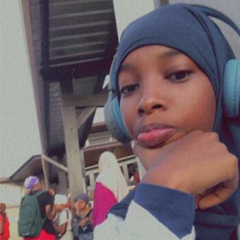 Babysitter in Orléans: Tawhida