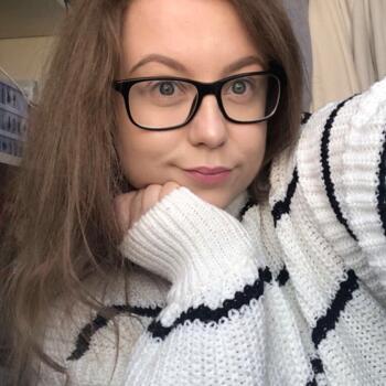 Babysitter in Leeds: April