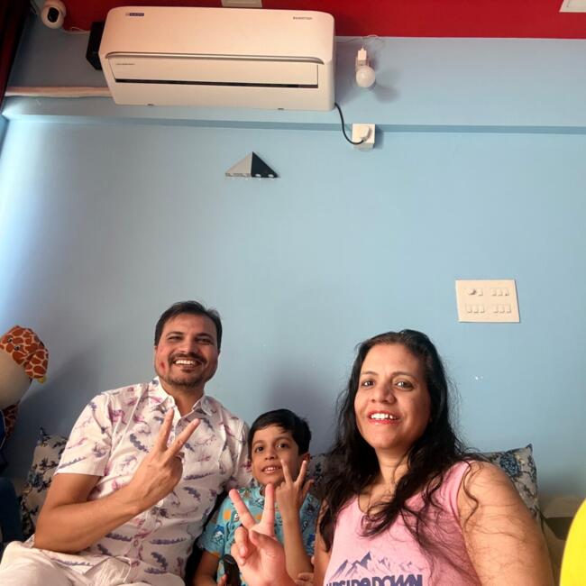 पुणे में बेबीसिटिंग की नौकरी: Shweta