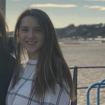 Babysitter Guildford: Jess