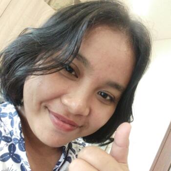 Babysitter di Kota Medan: Angela