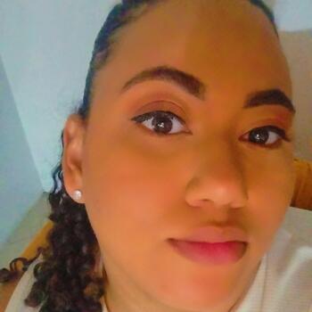 Babysitter in Salvador: Leticia