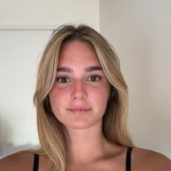 Babysitter in Lyon: Hermione