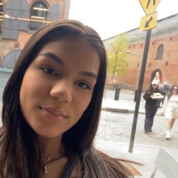 Babysitter in Santo Domingo: Mia