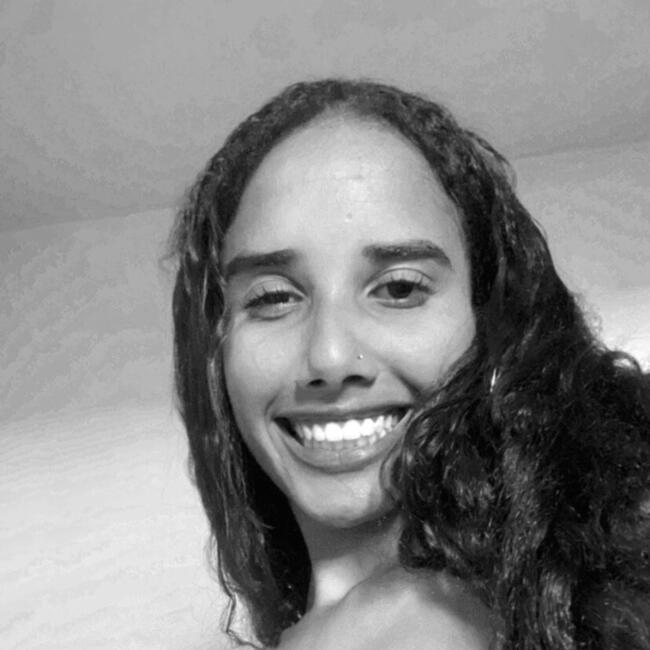 Babysitter in Maringá: Mikaelly