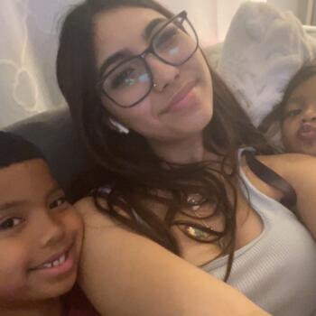 Babysitter in Croydon: Miela