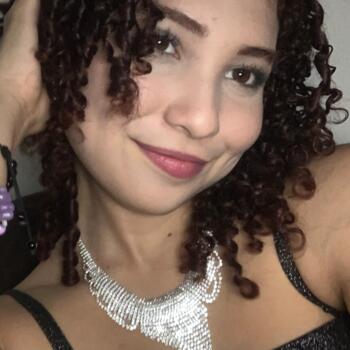Babysitter in San Salvador: Adriana Monge