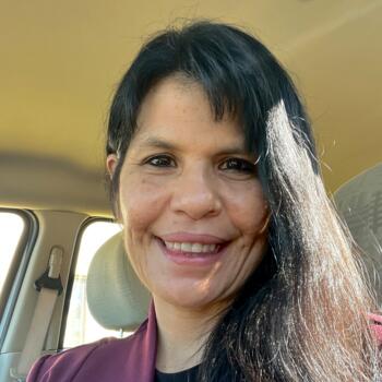 Nanny in San Marcos: Tina