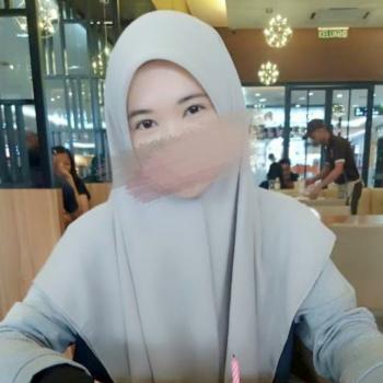 Babysitting job in Shah Alam: babysitting job Farah