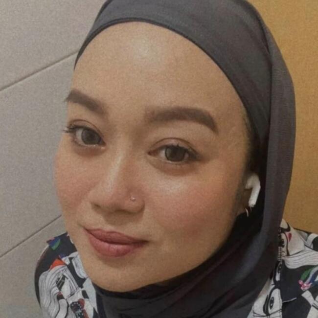 位于Singapore Island的临时保姆: Reen