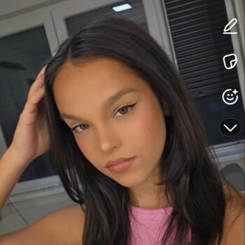 Bebisiterka u Бор: Iva