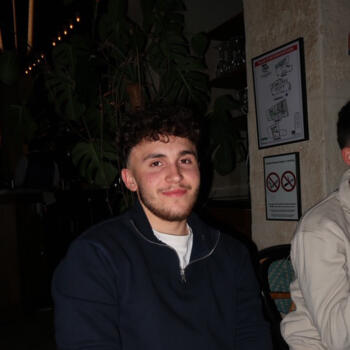 Babysitter in Paris: Matias