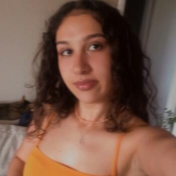 Babysitter in Dijon: Yasmine